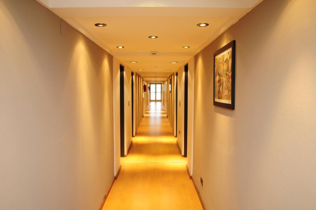 Hotel Euzko Alkartasuna Macachin  Екстер'єр фото