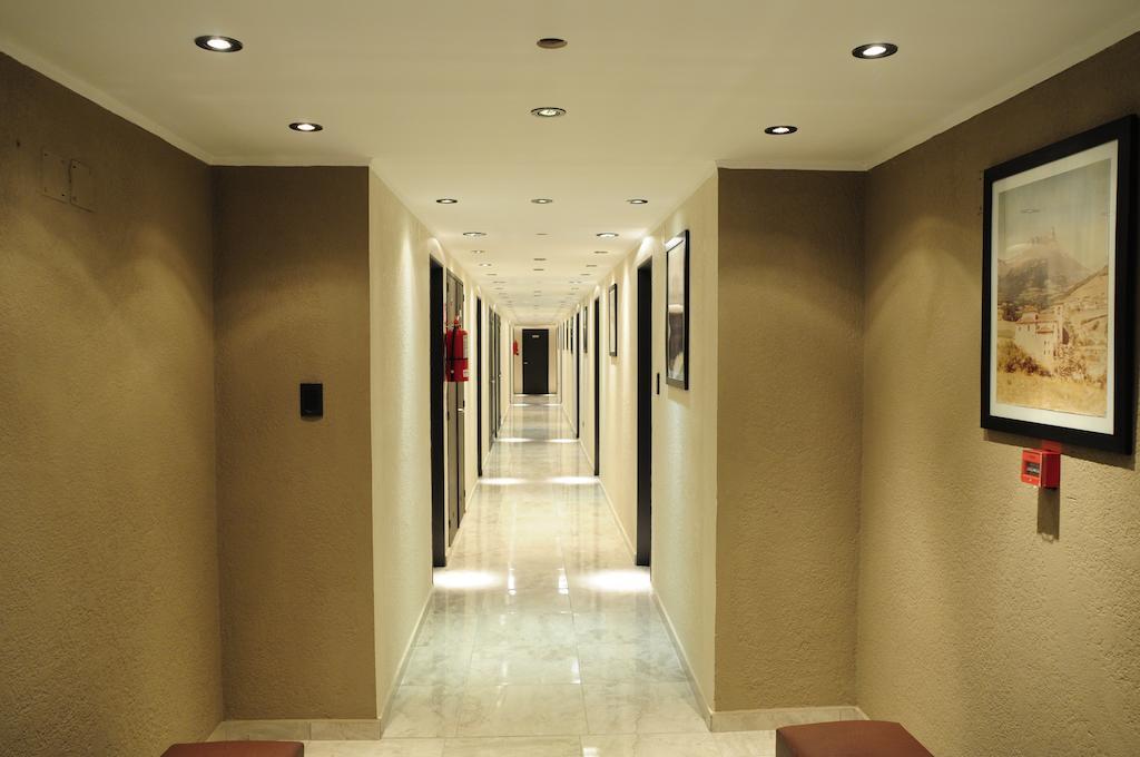 Hotel Euzko Alkartasuna Macachin  Екстер'єр фото