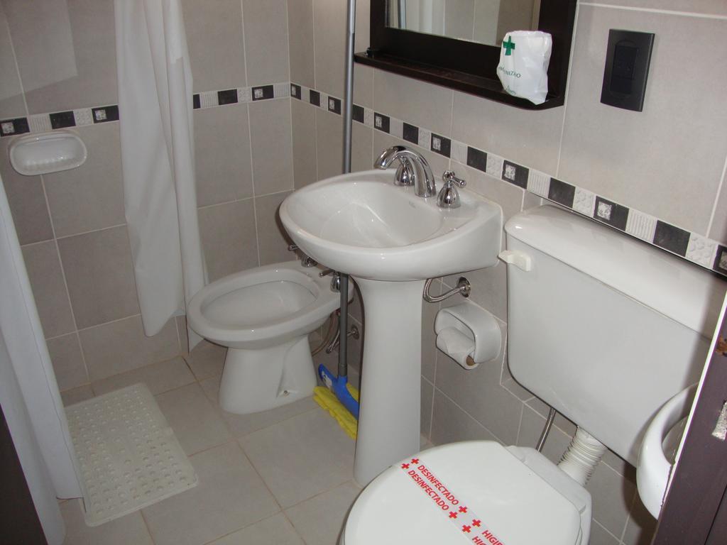 Hotel Euzko Alkartasuna Macachin  Екстер'єр фото