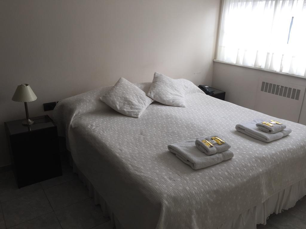 Hotel Euzko Alkartasuna Macachin  Екстер'єр фото