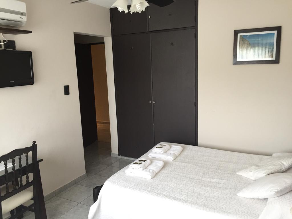 Hotel Euzko Alkartasuna Macachin  Екстер'єр фото