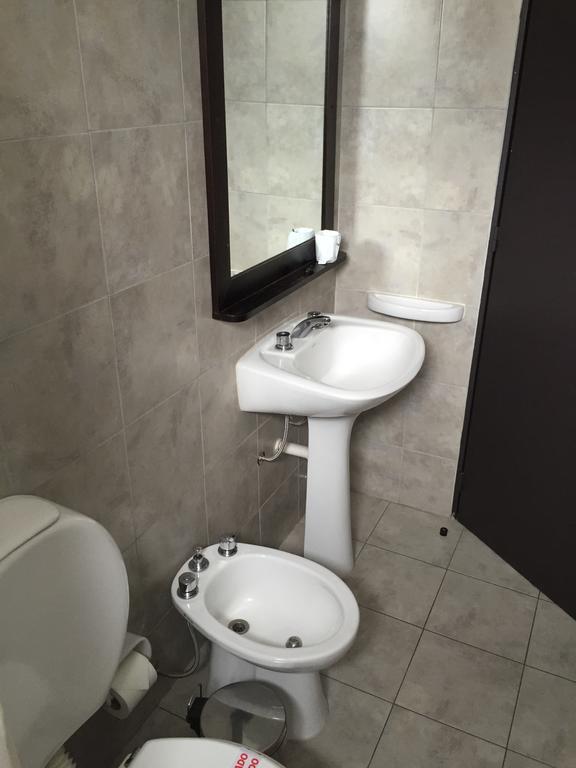 Hotel Euzko Alkartasuna Macachin  Екстер'єр фото