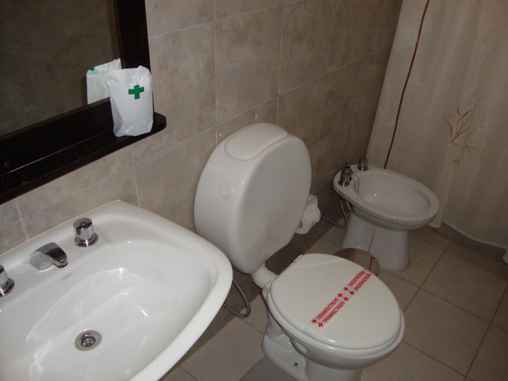 Hotel Euzko Alkartasuna Macachin  Екстер'єр фото