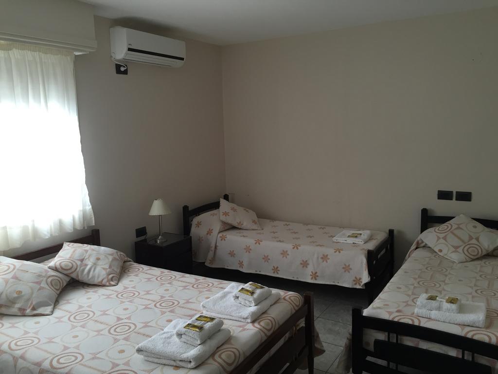 Hotel Euzko Alkartasuna Macachin  Екстер'єр фото